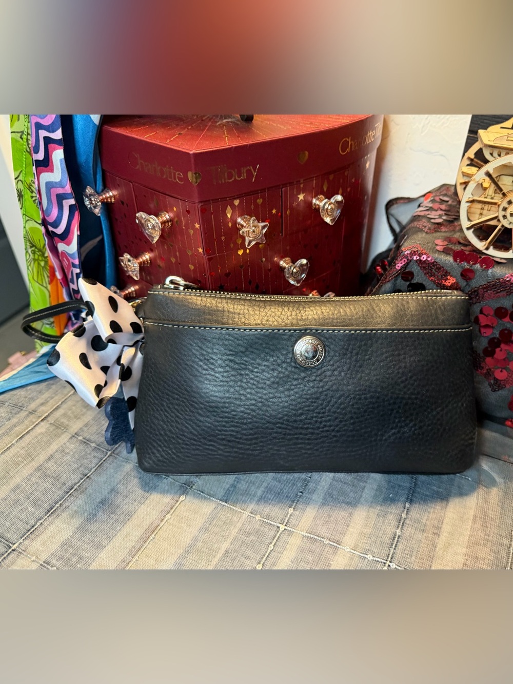 Coach Black Pebbled Leather Wristlet w Polka Dot Scarf - Picture 9 of 14